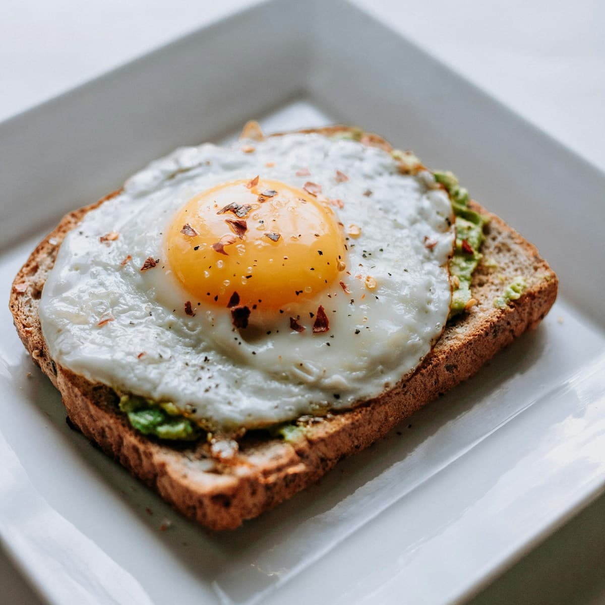 Mindful nutrition and caloric balance without metabolic depletion