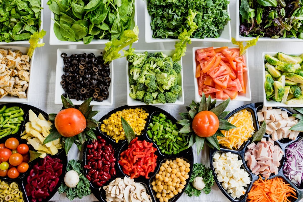 Preparación y distribución equilibrada de comidas proteicas